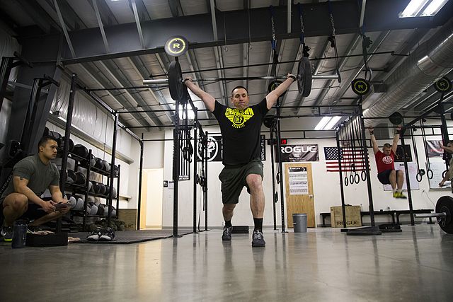 Consejos esenciales para incrementar tu masa muscular en el CrossFit