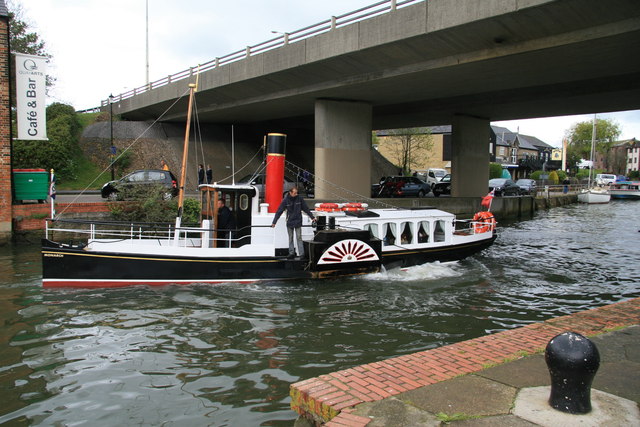 Consejos para jugar al pádel con un zurdo: estrategias y técnicas