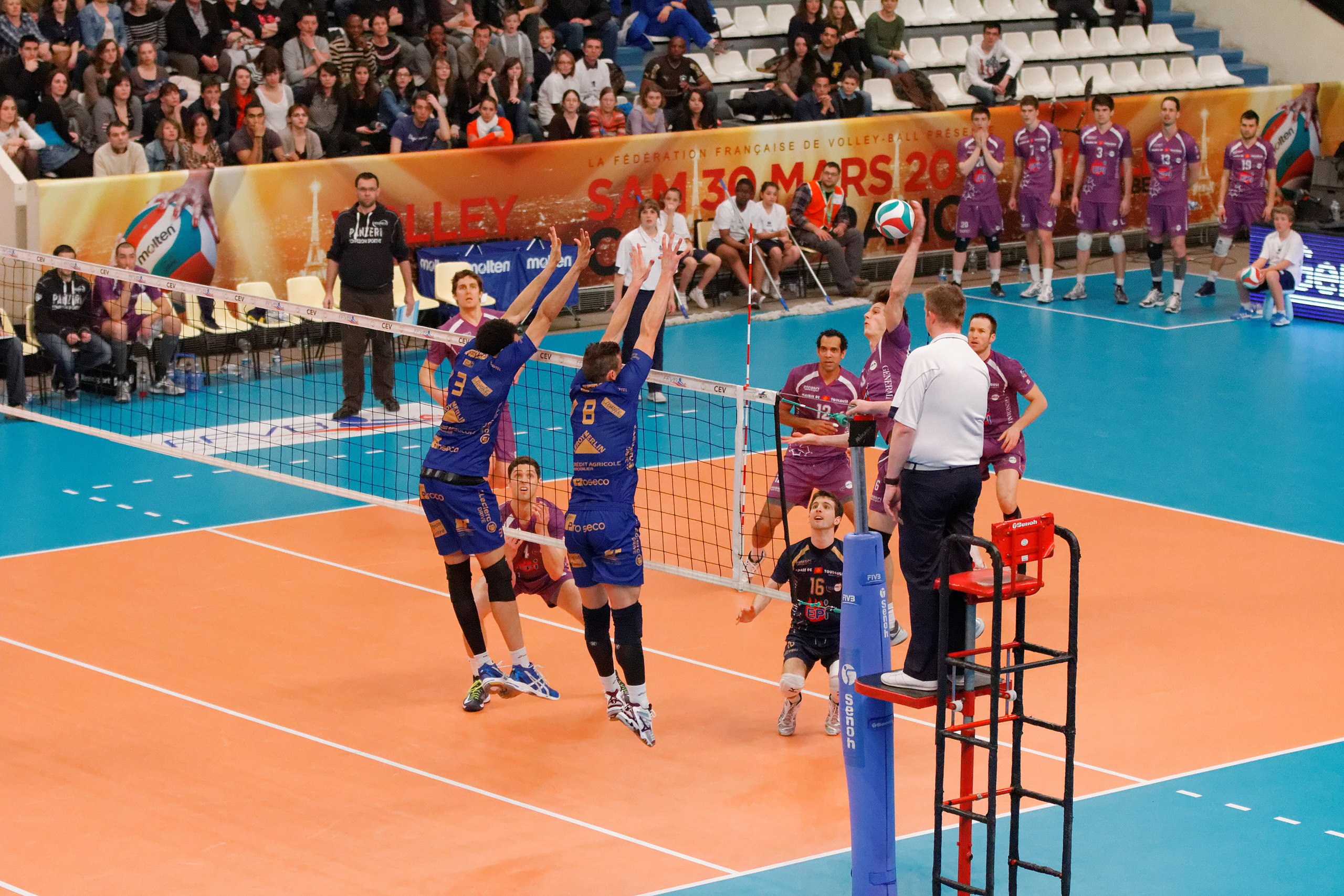 Descubre la Regla Fundamental del Voleibol: ¡La Número 1 te sorprenderá!