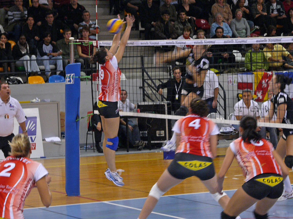 Descubre los beneficios del voleibol y mejora tu salud